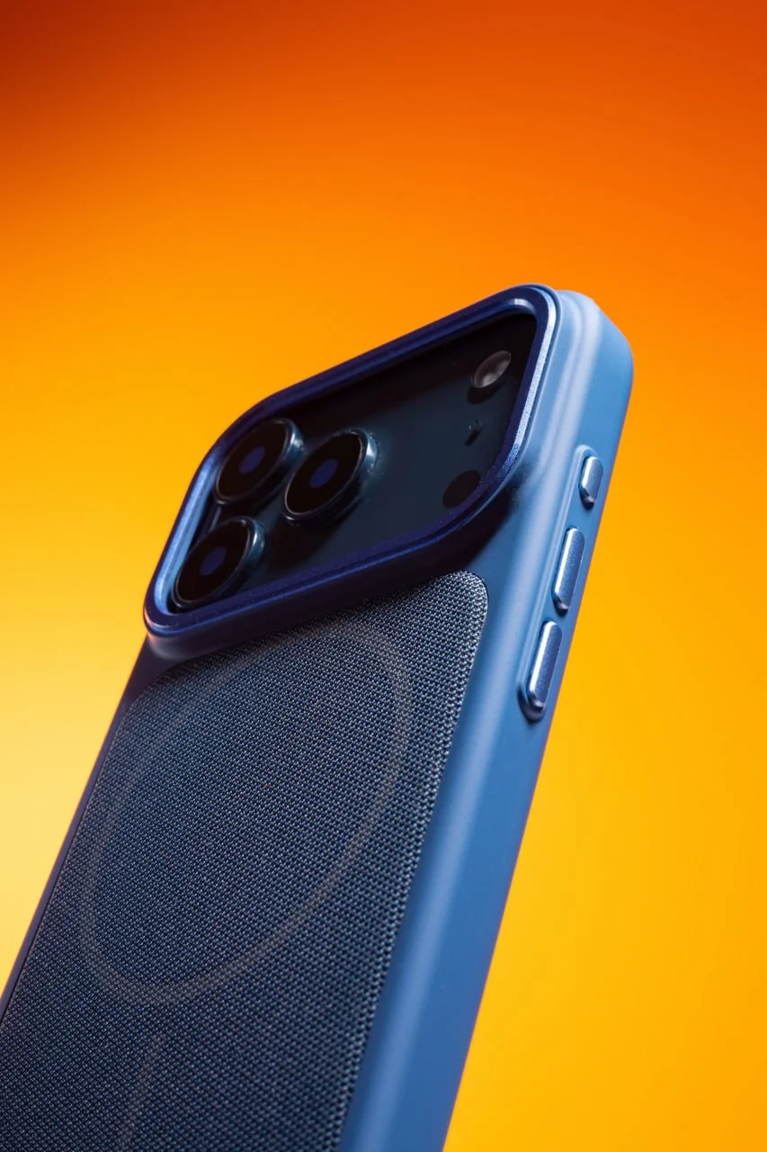 Чехол PC Textile Hybrid with Magnetic Fit для Apple iPhone 16 Pro (6.3"), Ткань, купить оптом с доставкой
